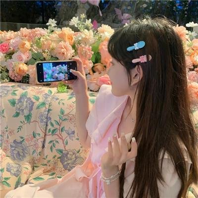 青青河边草